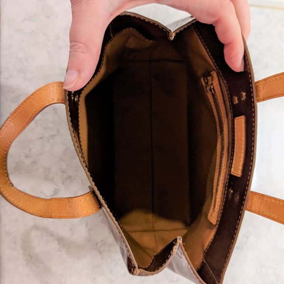 Louis Vuitton Monogram Vernis Reade PM in Brown - Picture 7 of 16